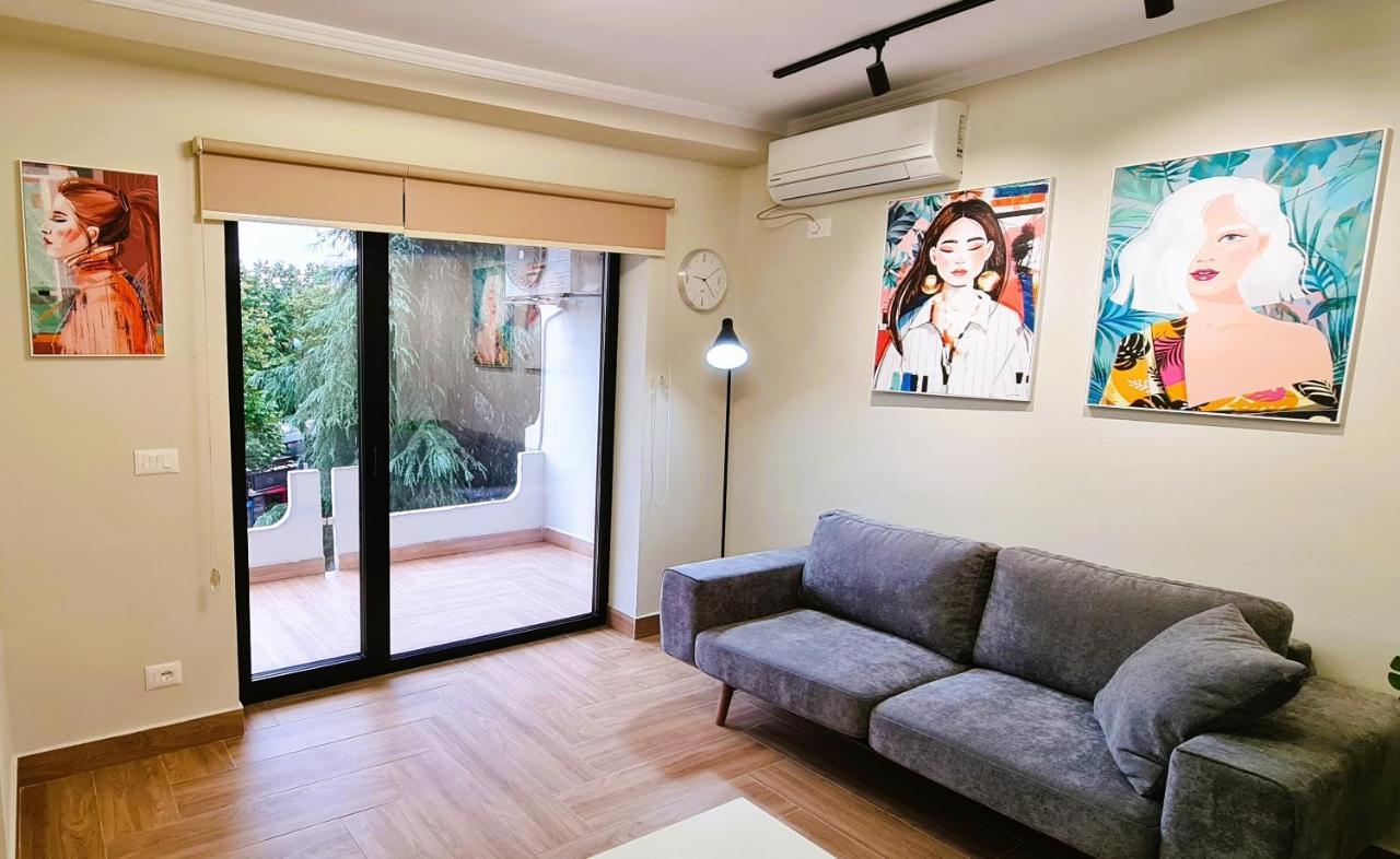 2V1 - Center Apartment 1 Tirana Exterior photo